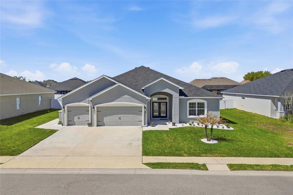 Image 2 of property listing at 6847 TREYMONT DRIVE, Lakeland, FL 33813