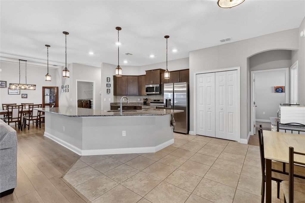 Image 17 of property listing at 6847 TREYMONT DRIVE, Lakeland, FL 33813