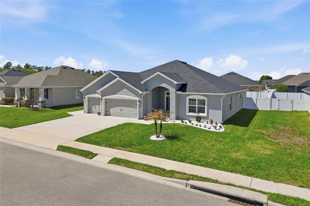 Image 52 of property listing at 6847 TREYMONT DRIVE, Lakeland, FL 33813