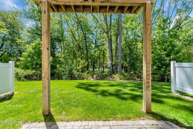 106 Arose Lane, Middletown, NJ 07748