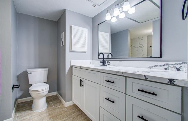 8421 Hearth Drive 31, Houston, TX 77054