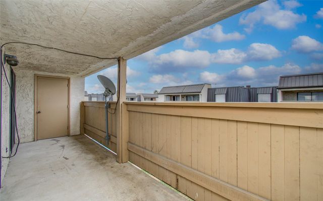 8421 Hearth Drive 31, Houston, TX 77054