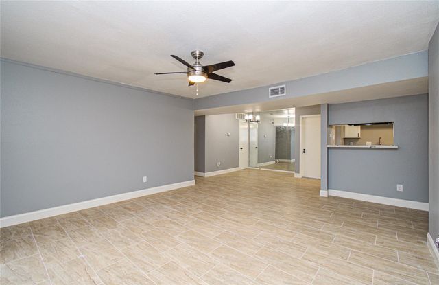 8421 Hearth Drive 31, Houston, TX 77054