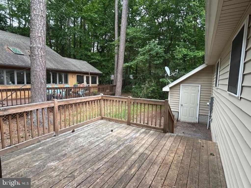 Image 6 of property listing at 31 FOOTBRIDGE, Ocean Pines, MD 21811