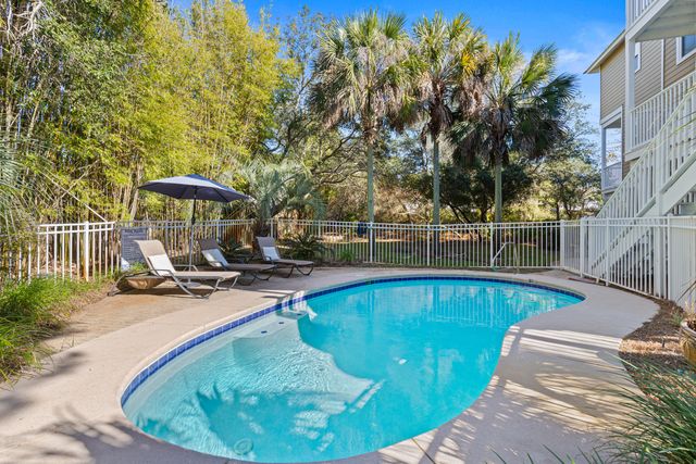 19 Buddy Street, Santa Rosa Beach, FL 32459