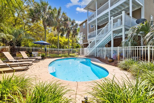 19 Buddy Street, Santa Rosa Beach, FL 32459