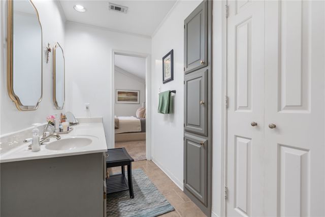 409 Shadow Mountain Drive, Woodway, TX 76712