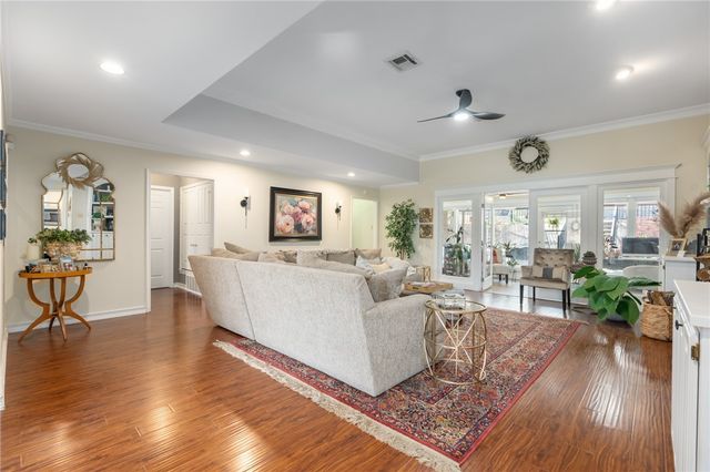 409 Shadow Mountain Drive, Woodway, TX 76712