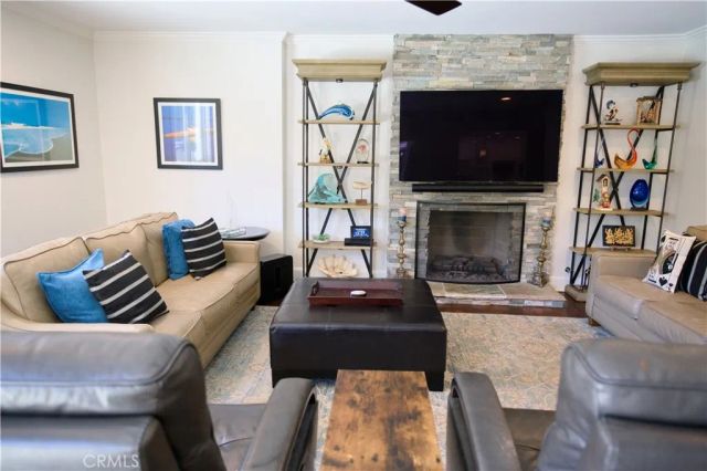 1736 Bayport Way, Newport Beach, CA 92660