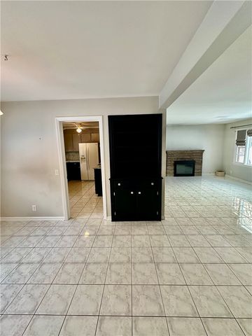 33 Wedgewood Dr, Gates, NY 14624