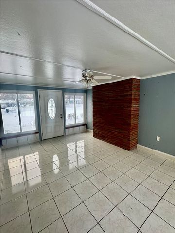 33 Wedgewood Dr, Gates, NY 14624