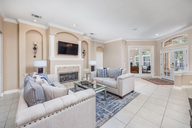 4630 Soundside Drive, Gulf Breeze, FL 32563