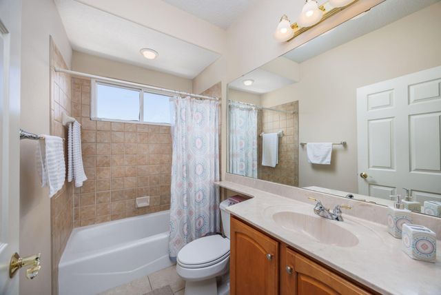 4630 Soundside Drive, Gulf Breeze, FL 32563