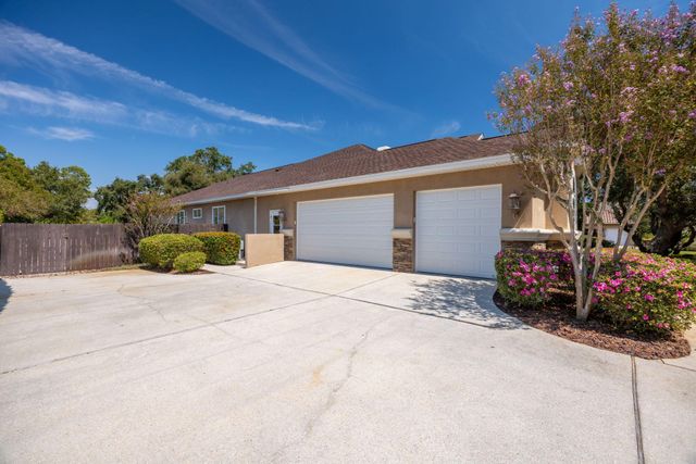 4630 Soundside Drive, Gulf Breeze, FL 32563