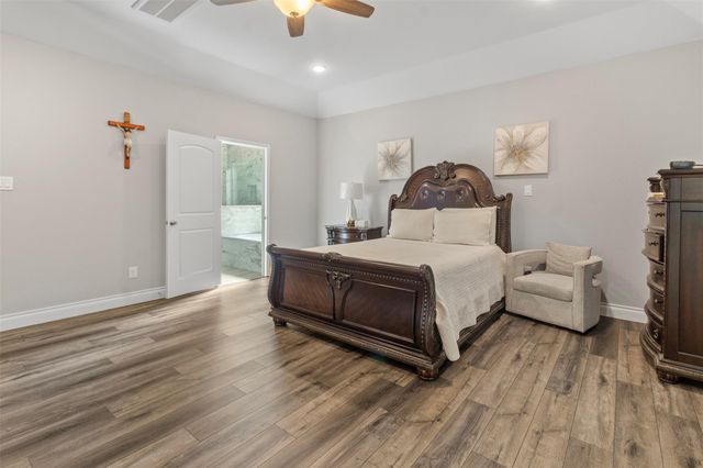 13336 Lake Breeze Lane, Willis, TX 77318