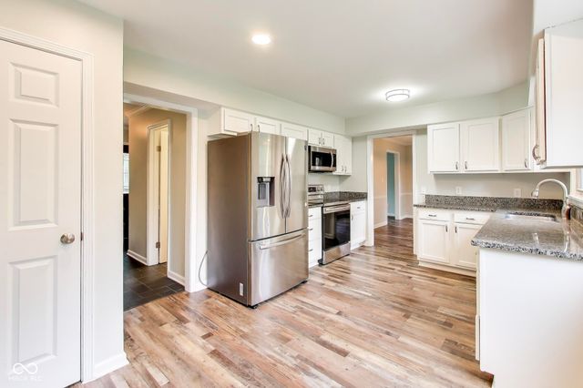 7222 Brompton Court, Indianapolis, IN 46250