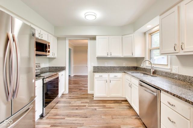 7222 Brompton Court, Indianapolis, IN 46250