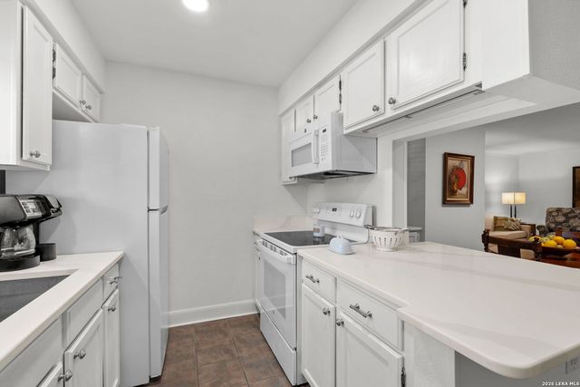 10955 Wurzbach Rd Apt 102, San Antonio, TX 78230