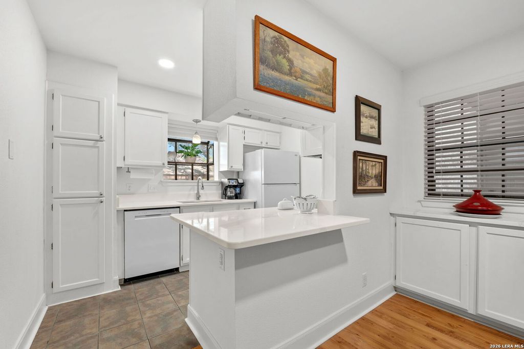 10955 Wurzbach Rd Apt 102, San Antonio, TX 78230