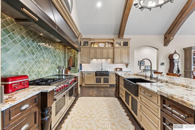 3511 S 228th Terrace, Elkhorn, NE 68022