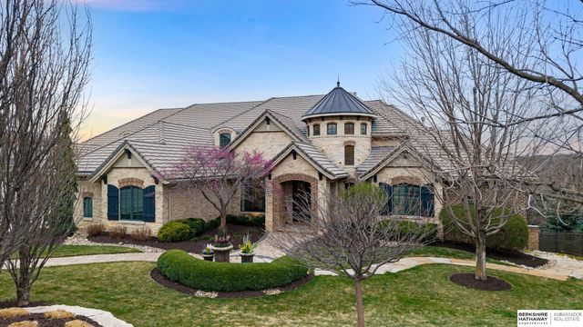 3511 S 228th Terrace, Elkhorn, NE 68022