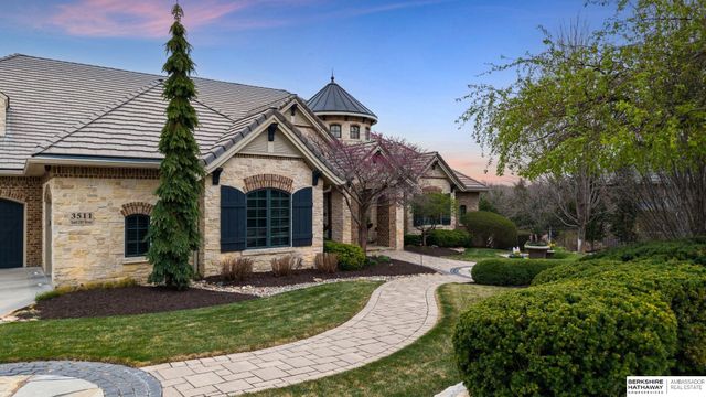 3511 S 228th Terrace, Elkhorn, NE 68022