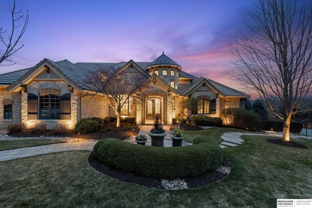 3511 S 228th Terrace, Elkhorn, NE 68022