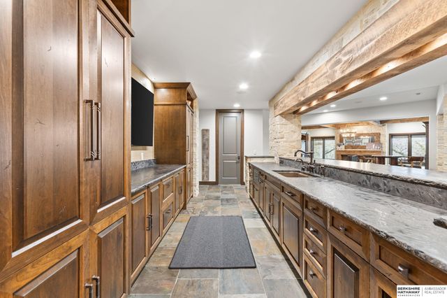 3511 S 228th Terrace, Elkhorn, NE 68022