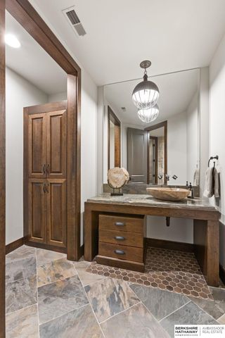 3511 S 228th Terrace, Elkhorn, NE 68022