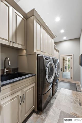 3511 S 228th Terrace, Elkhorn, NE 68022