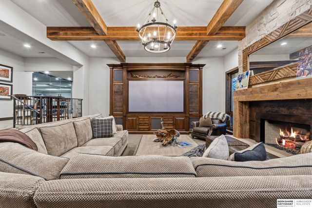 3511 S 228th Terrace, Elkhorn, NE 68022