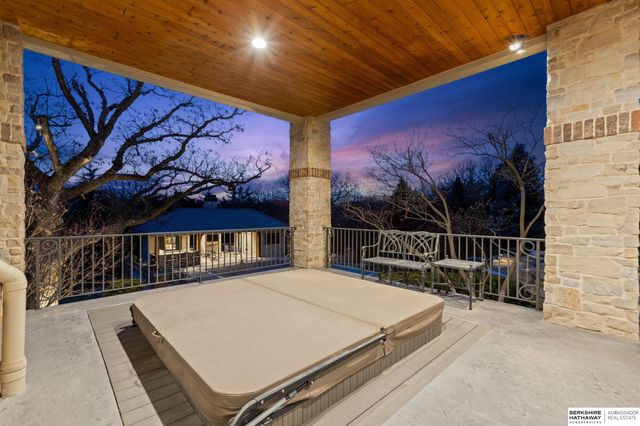 3511 S 228th Terrace, Elkhorn, NE 68022