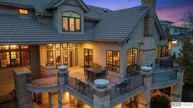 3511 S 228th Terrace, Elkhorn, NE 68022