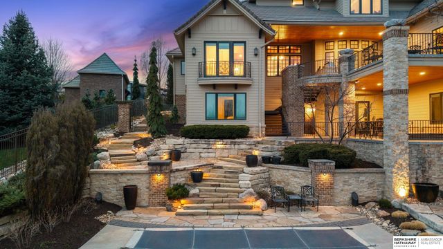 3511 S 228th Terrace, Elkhorn, NE 68022