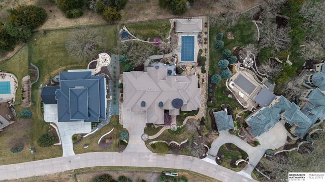 3511 S 228th Terrace, Elkhorn, NE 68022