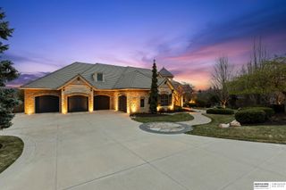 3511 S 228th Terrace, Elkhorn, NE 68022