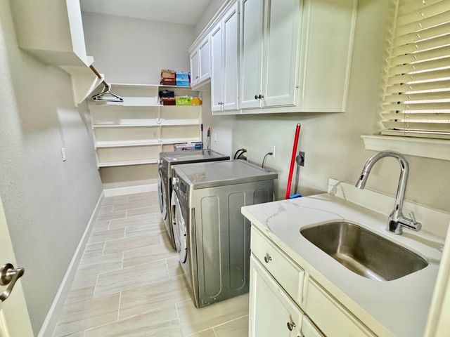 3211 Riviera Drive, Sugar Land, TX 77479