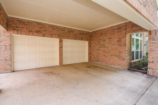 3211 Riviera Drive, Sugar Land, TX 77479