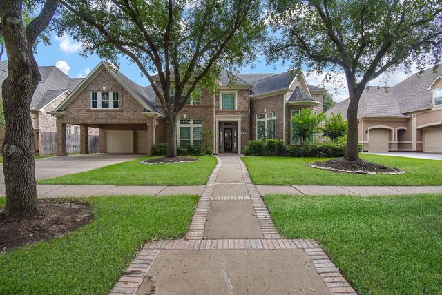 3211 Riviera Drive, Sugar Land, TX 77479