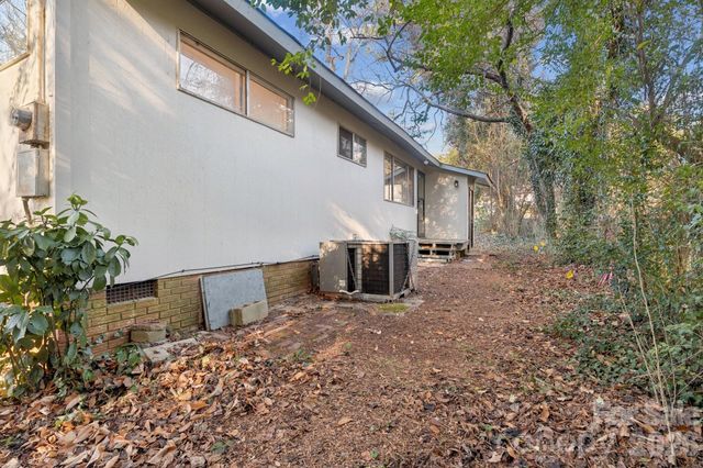 2701 Sonora Lane, Charlotte, NC 28208