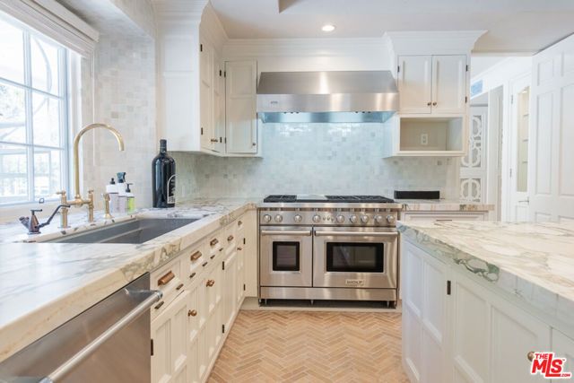 17636 Camino De Yatasto, Pacific Palisades (los Angeles), CA 90272