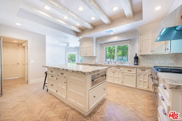 17636 Camino De Yatasto, Pacific Palisades (los Angeles), CA 90272