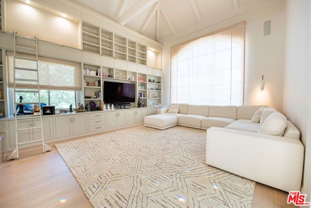 17636 Camino De Yatasto, Pacific Palisades (los Angeles), CA 90272