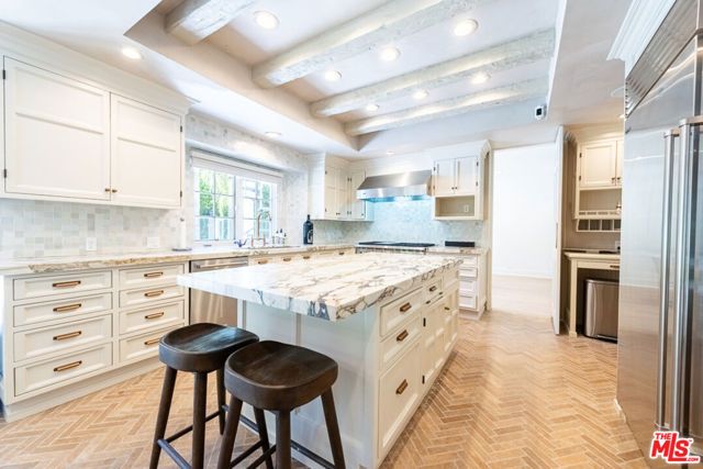 17636 Camino De Yatasto, Pacific Palisades (los Angeles), CA 90272