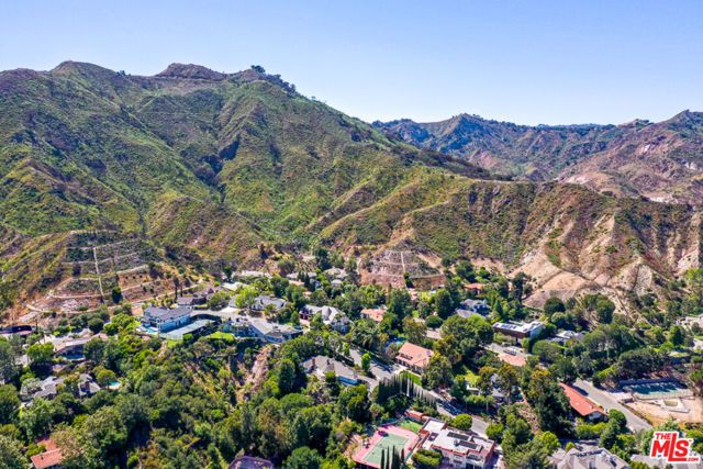 17636 Camino De Yatasto, Pacific Palisades (los Angeles), CA 90272
