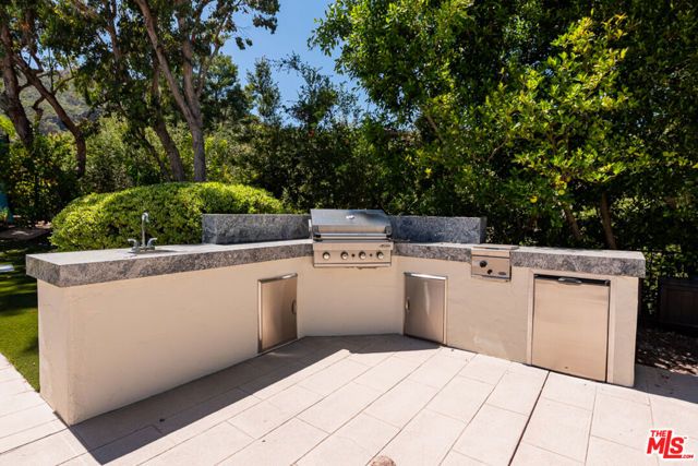 17636 Camino De Yatasto, Pacific Palisades (los Angeles), CA 90272