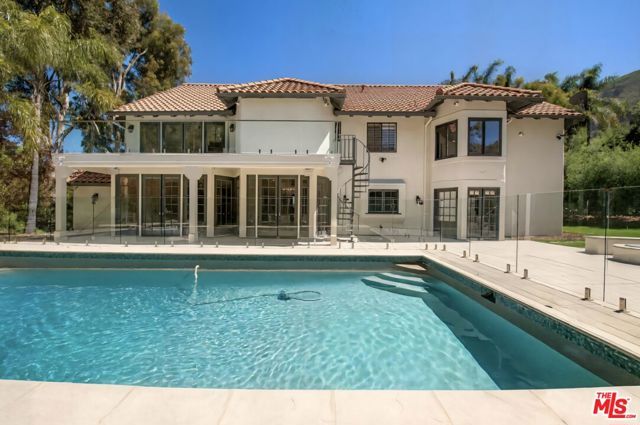 17636 Camino De Yatasto, Pacific Palisades (los Angeles), CA 90272