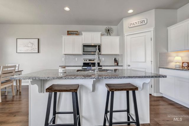 429 Southwood Ave W, Twin Falls, ID 83301