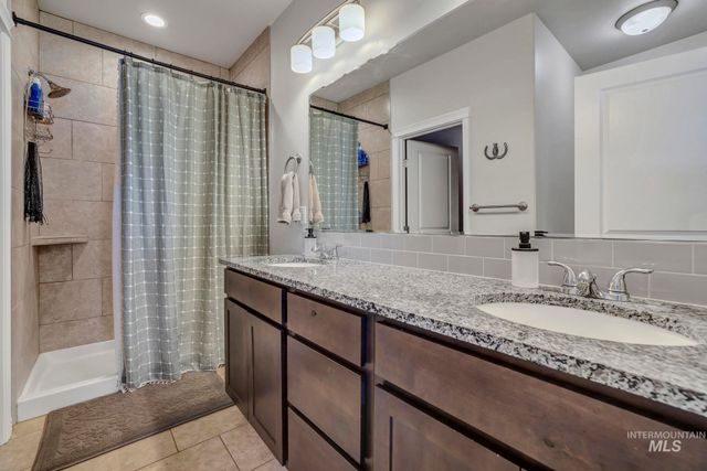 429 Southwood Ave W, Twin Falls, ID 83301
