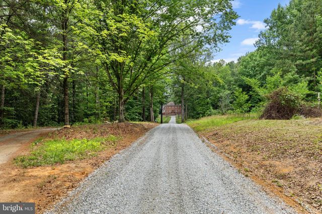 13173 SCOTCHTOWN RD, Beaverdam, VA 23015